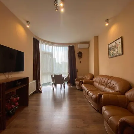 Apartment On Dragomirova Kyiv Exterior photo