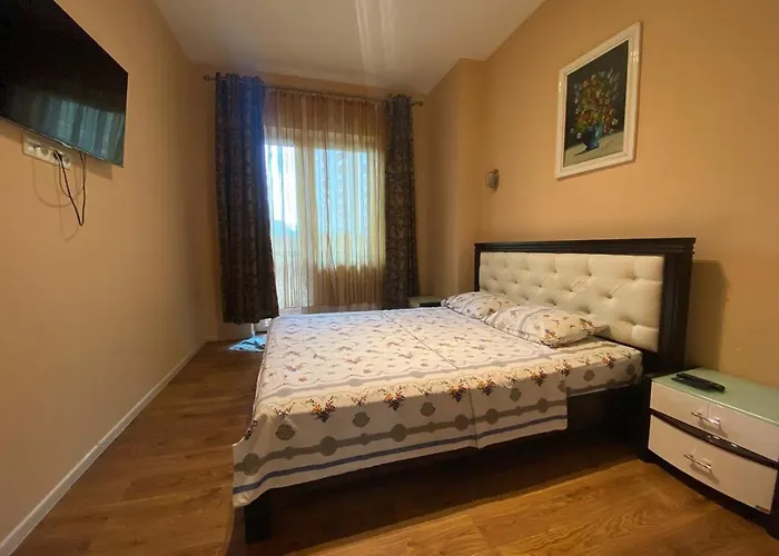 Apartment On Dragomirova