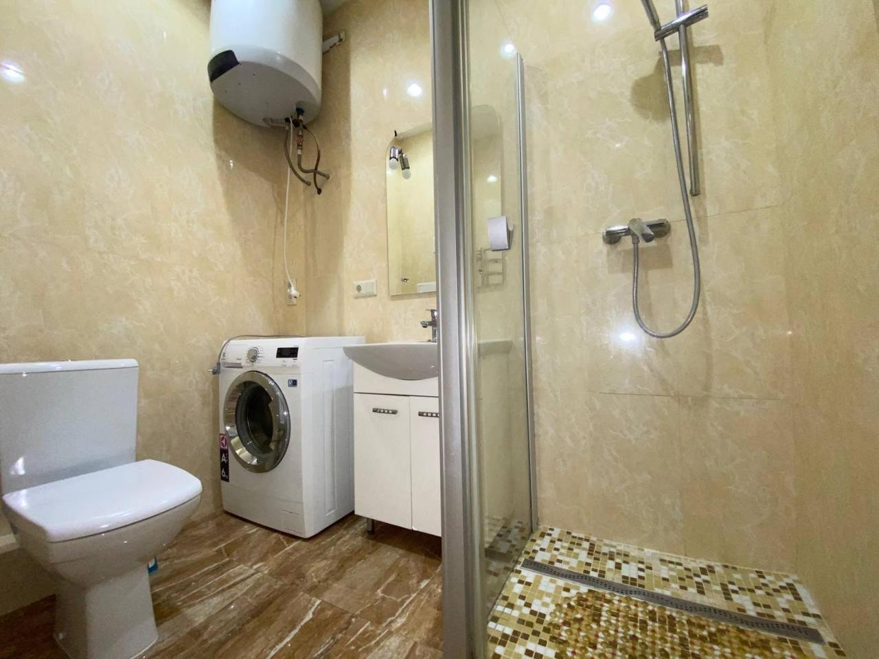 Apartment On Dragomirova Kyiv
