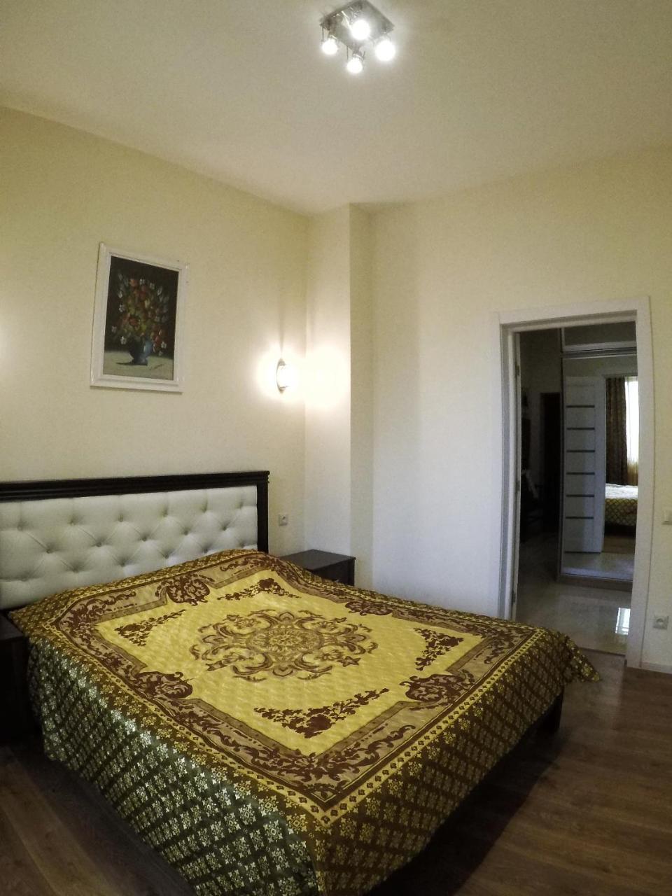 Apartment On Dragomirova *